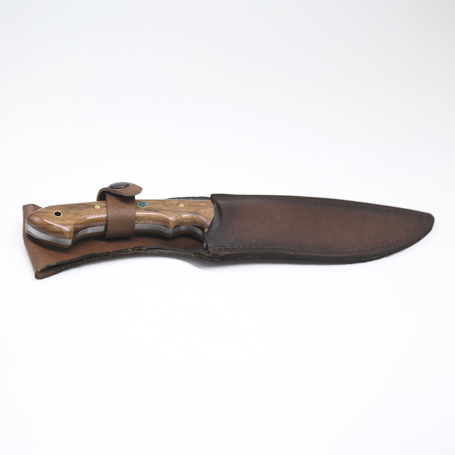 El Yapımı Dövme Av Bıçağı – Ceviz Saplı, 5160 Çelik, Deri Kılıflı Premium Kamp & Av Bıçağı